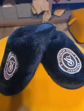 Victoria's Secret Black Faux Fur Slide Slippers with Embroidered Logo